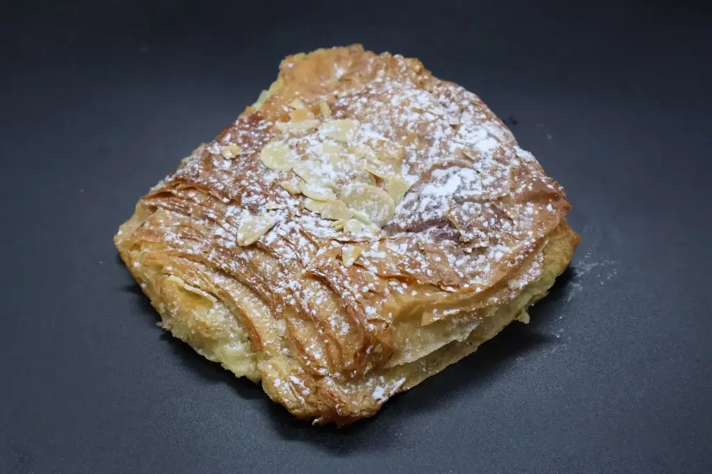 Chocolatine aux Amandes