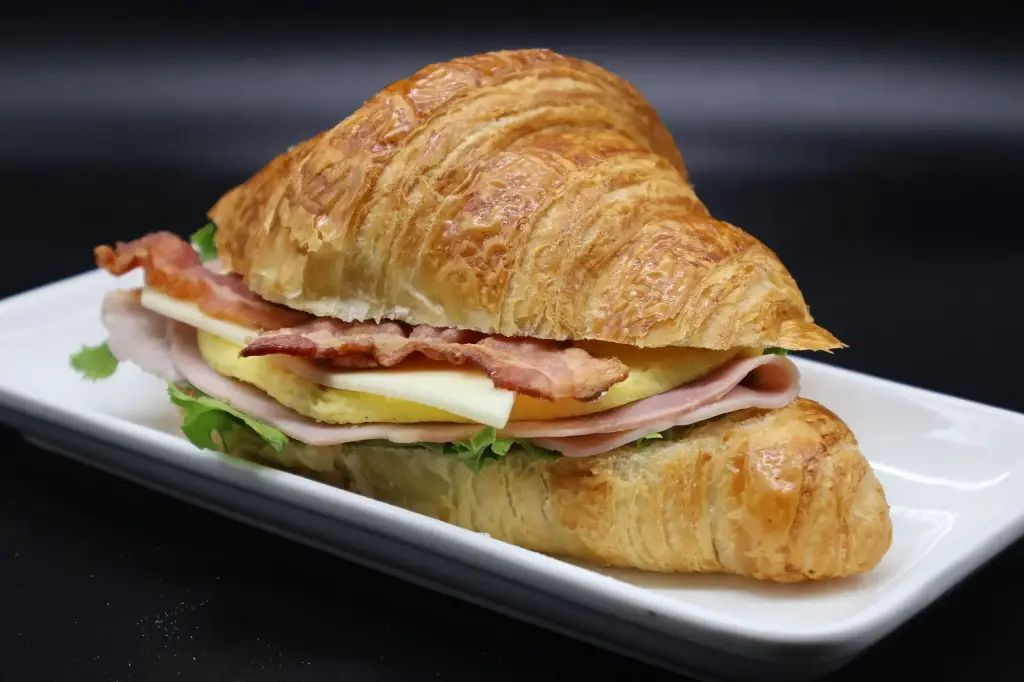 Croissant Déjeuner